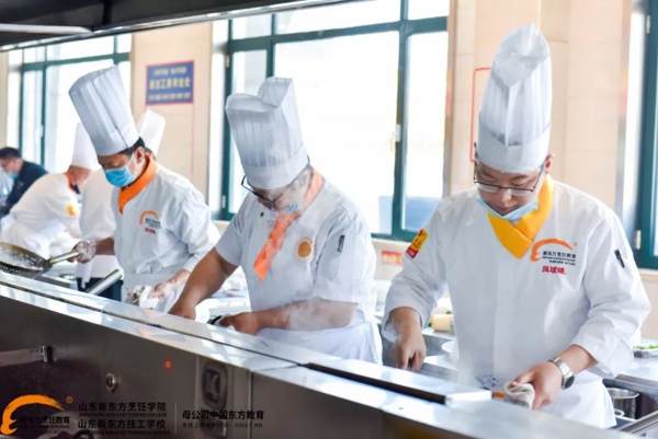 2021年为什么越来越多的初高中生选择学厨师